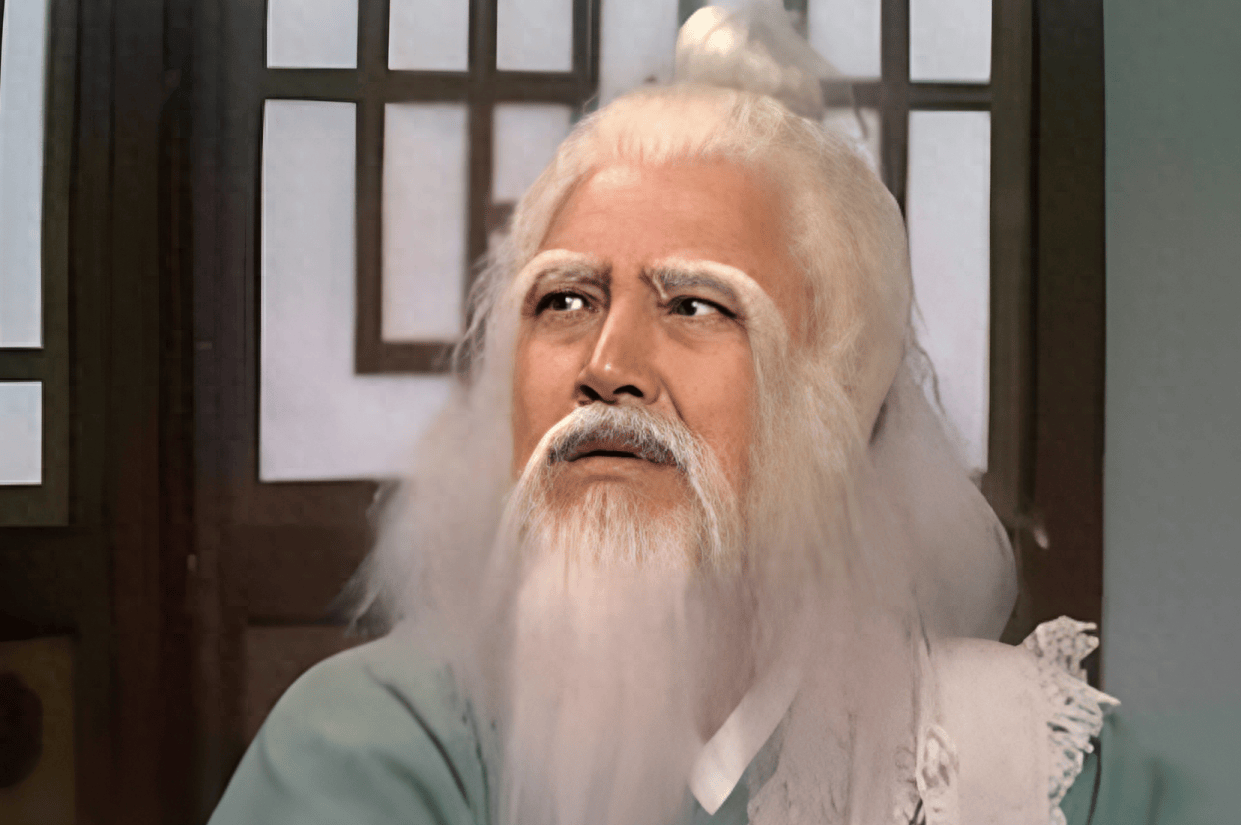 洪七公又在华山之巅偶遇了杨过,传了杨过打狗棒法,让杨过在大胜关英雄