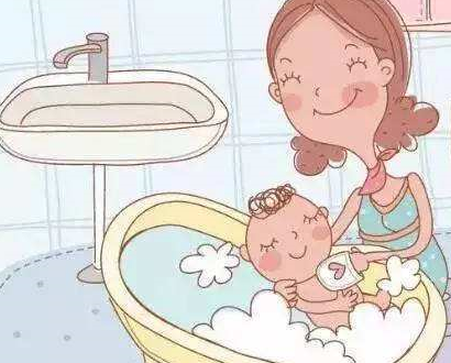 在夏天里手把手教会你如何给宝宝洗澡