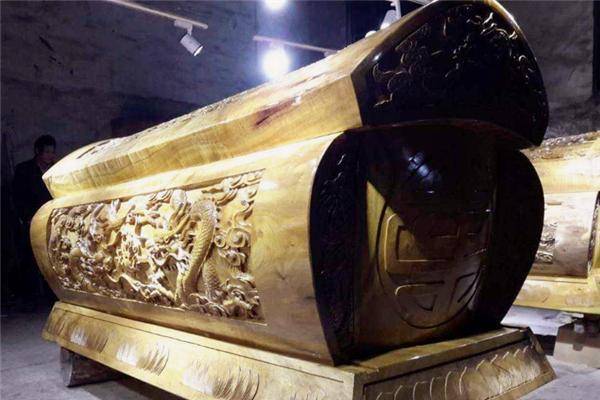 考古发现一纯金棺材,为何至今没打开?专家:没人敢