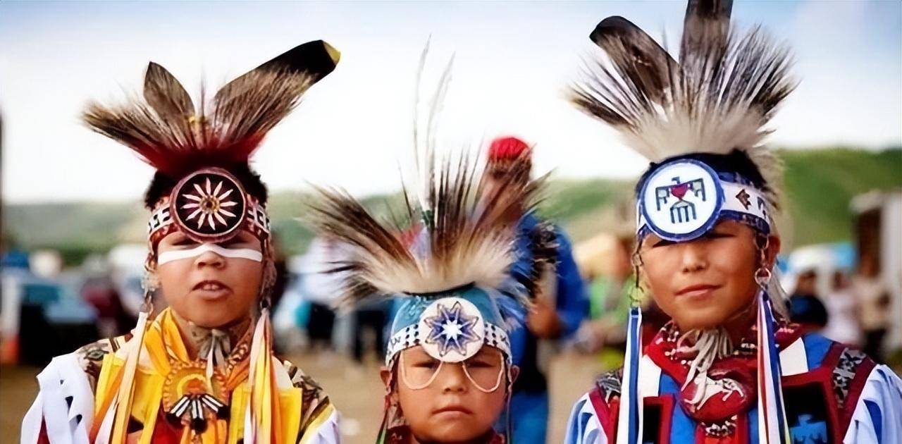 美国黑历史:500万印第安人杀得仅剩25万,人命不如野牛值钱