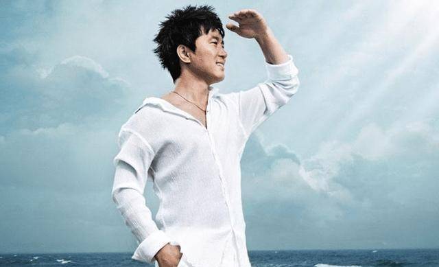 曾经,满文军是娱乐圈的常青树,名声比孙楠,那英都要高.