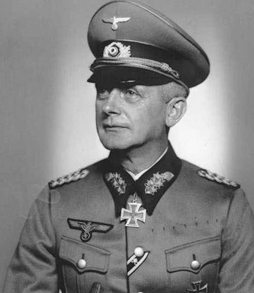 然而,1939年9月,德军对波兰发动袭击,战争硝烟蔓延至欧洲.