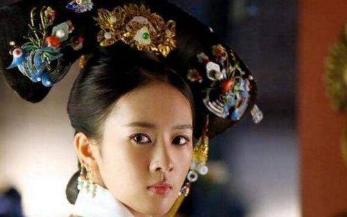 个女人,19岁嫁66岁乾隆,留下一幅画像留在美国_循嫔_后宫_伊尔根觉罗