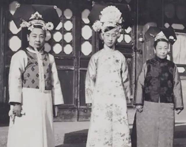 丫环要回老家,夫人舍不得,光绪皇帝的弟弟载涛如何处理?