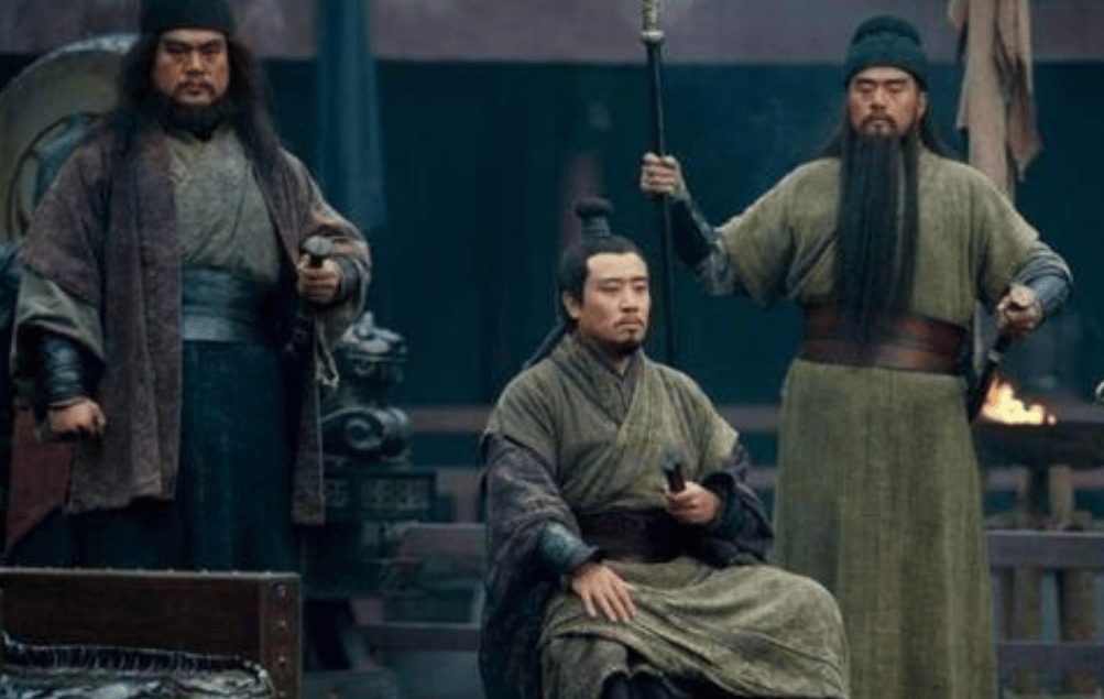 刘备给将军们分房子,赵云却一间都不要,50年后发现其高明之处