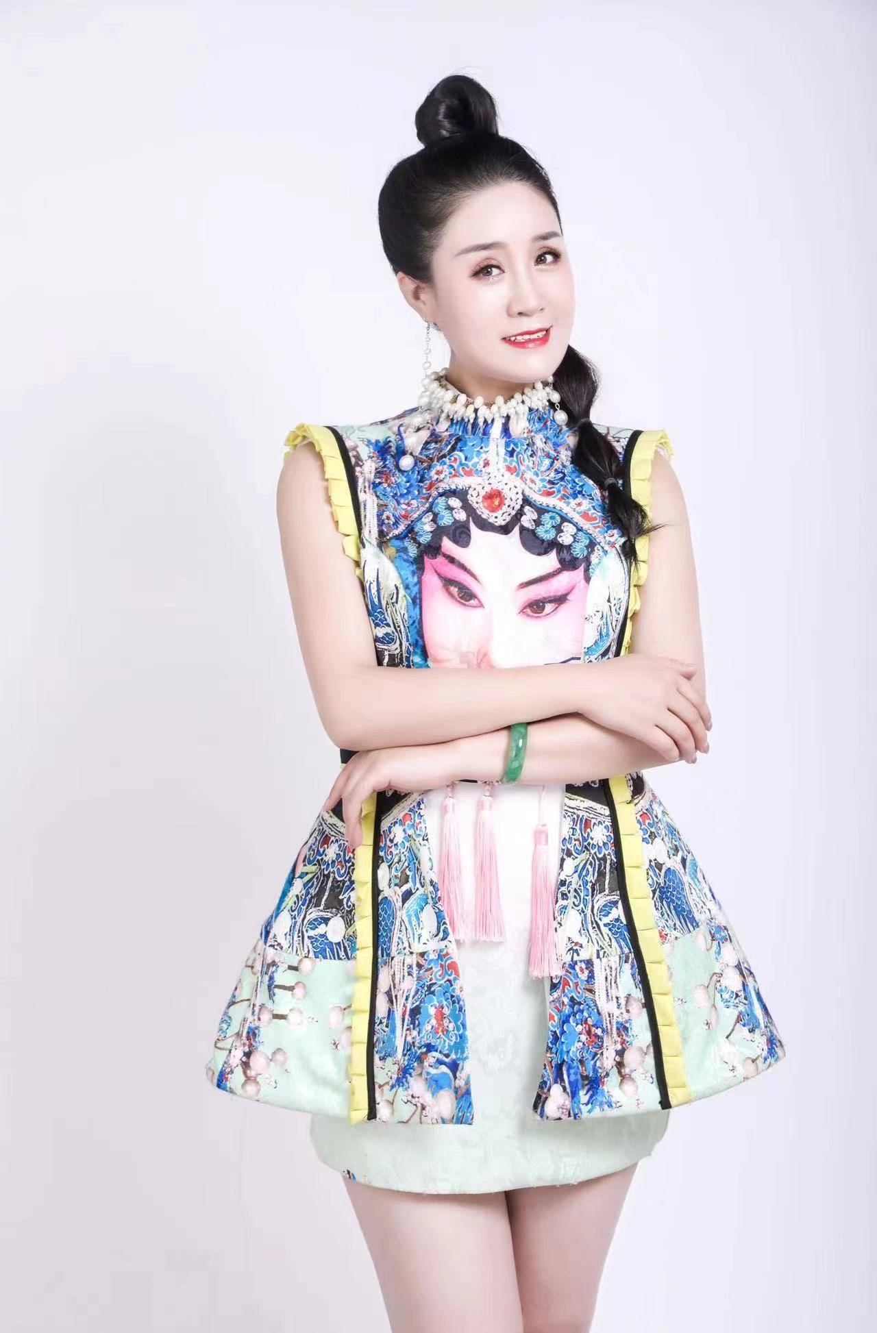 新生代青年民族女高音—宋弘莉