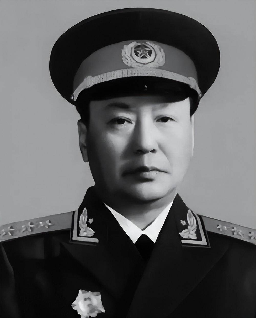 全国12大军区司令，一野占了4位，三野只有1个许世友_华东军区_野战军_解放战争