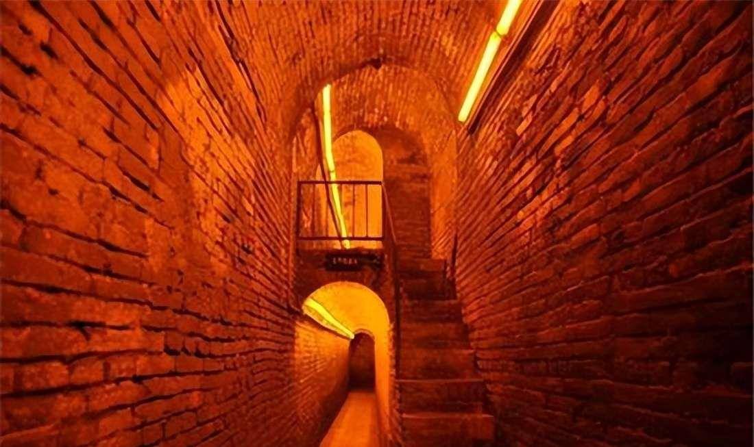 中国最神秘的地下长城,700年间无人发现,其中藏着数万雄兵