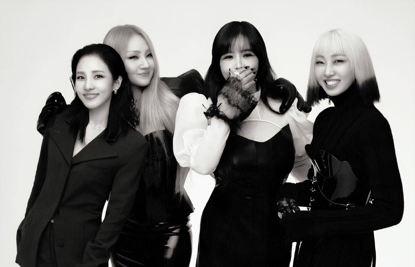 2ne1出道15周年合照公开,网友感叹,解散8年了还能看到新的团照