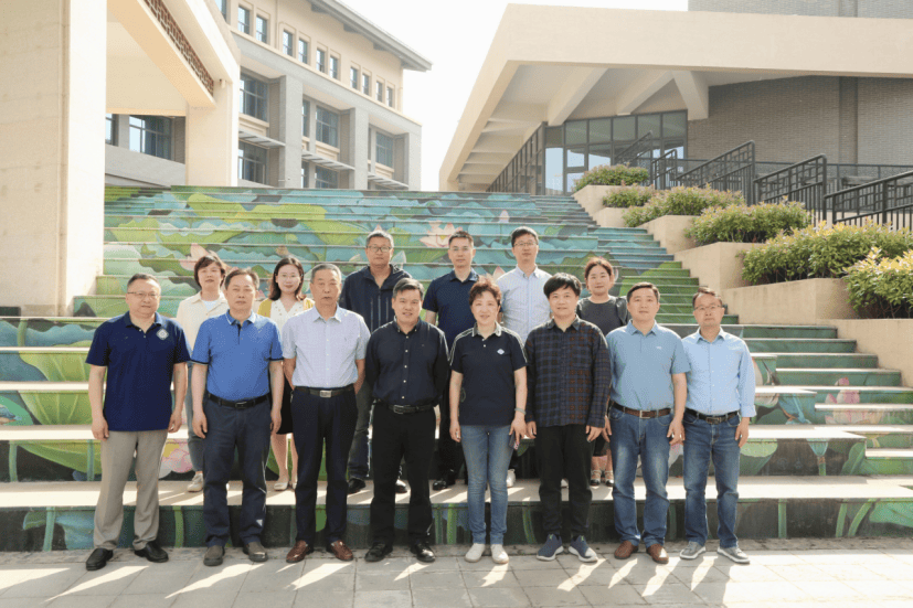 华东师范大学hpm工作室合肥四中教研基地 签约揭牌仪式