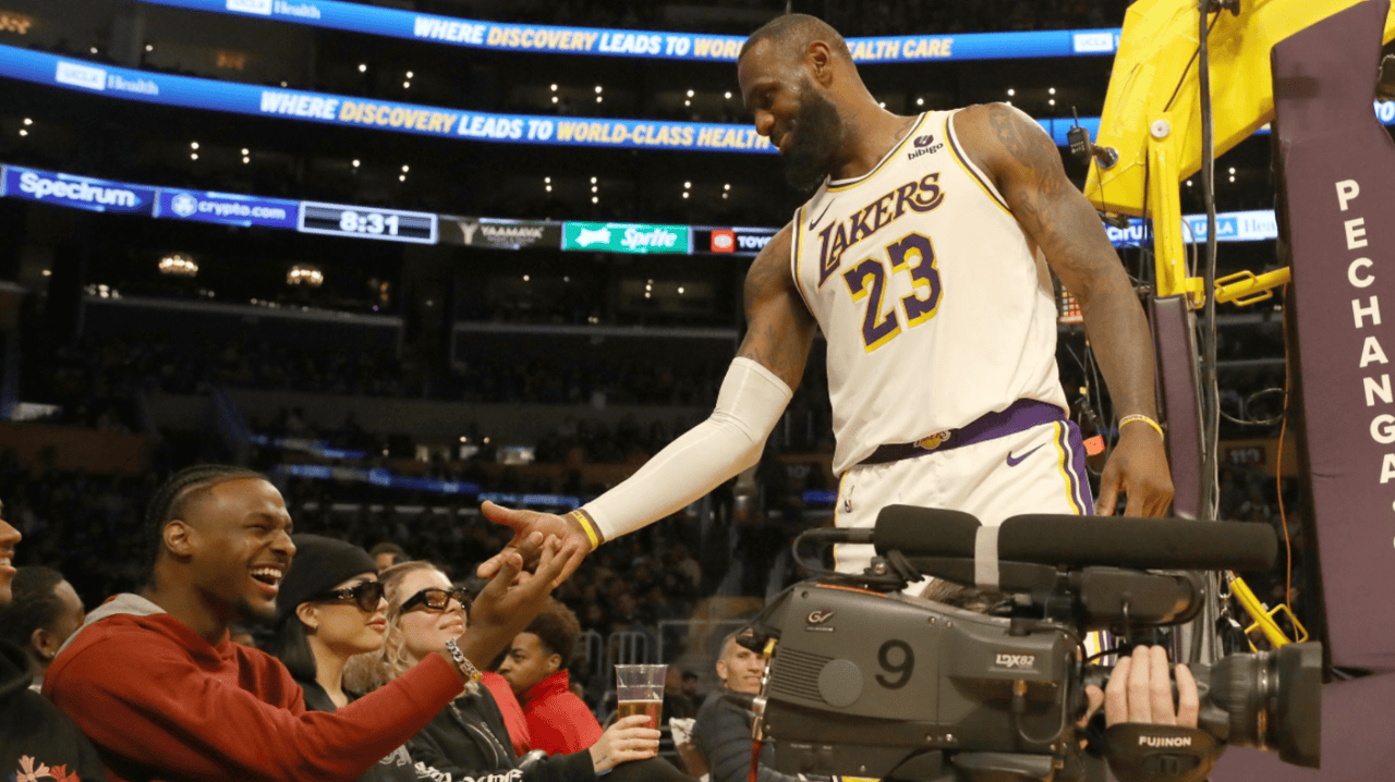 作为詹姆斯的儿子压力有多大? 布朗尼道出了真因!