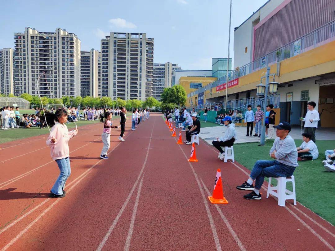 龙腾凤舞,活力四射——泰州市凤凰小学引凤路校区第八届体育节精彩