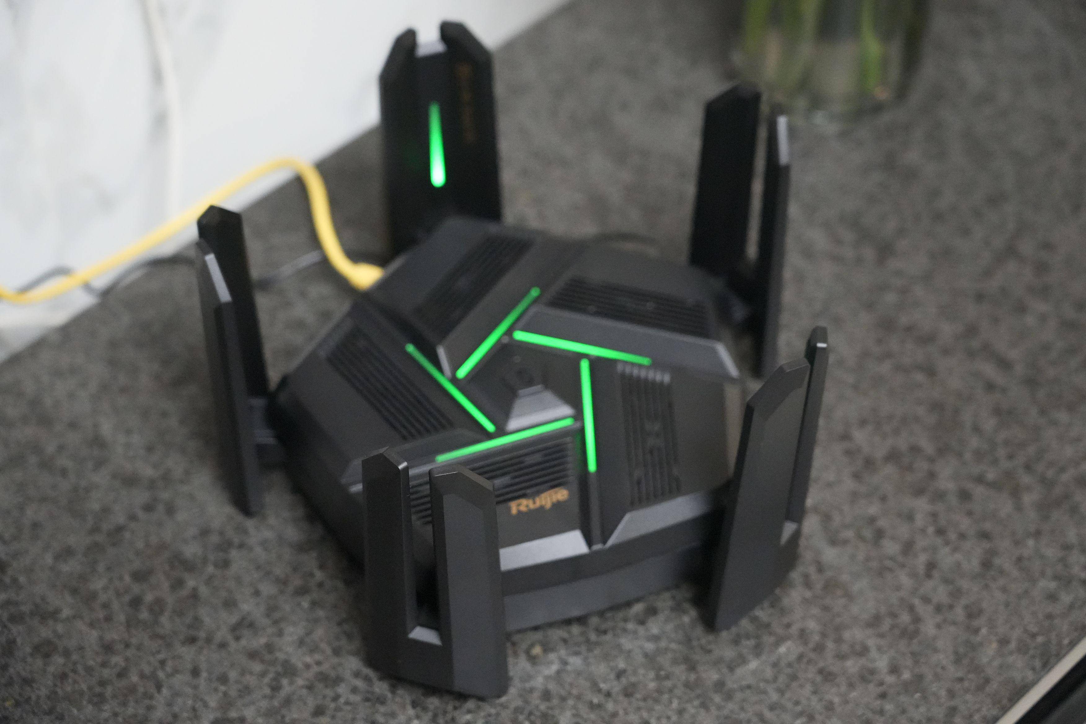 极速游戏体验:锐捷天蝎BE72 Pro Wi-Fi7电竞路由器你的电竞新伙伴