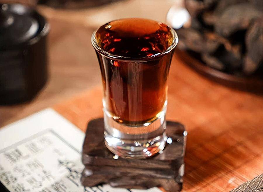 药酒是药还是酒,到底能不能喝?答案来了,这4类中药别拿来泡酒