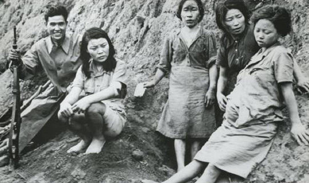 她因相貌出众,被日本人掳进炮楼,一晚上曾被50多个鬼子糟蹋