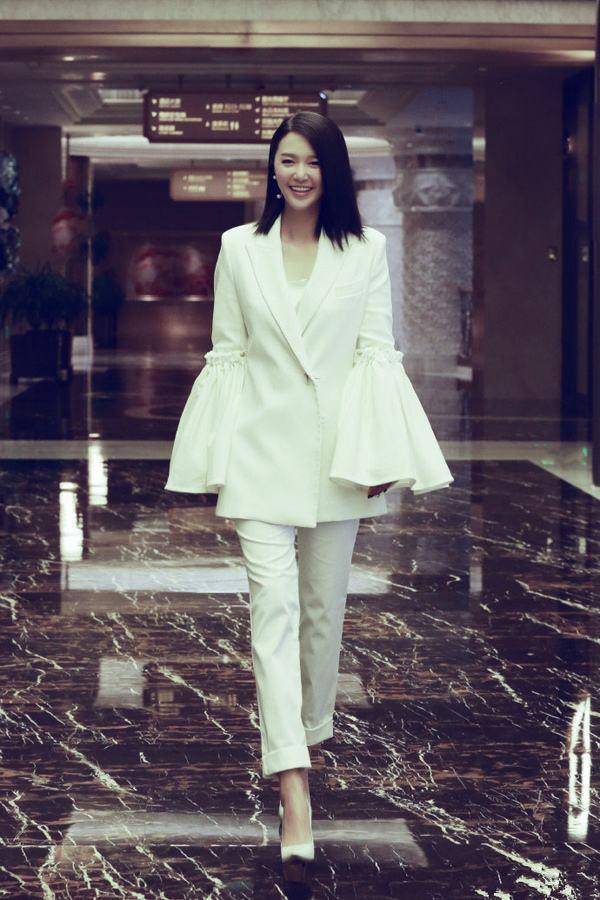 要说起谭维维,可能现在很多人都知道是谁了,但是在之前很多人都不