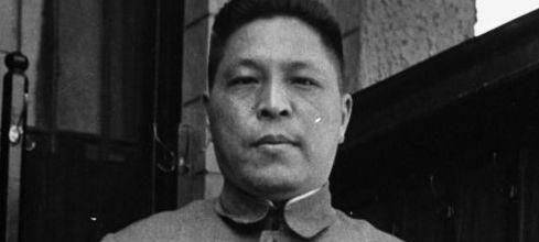 军统第一杀手身手不输王亚樵,因1942年错杀一人,被蒋含泪枪决
