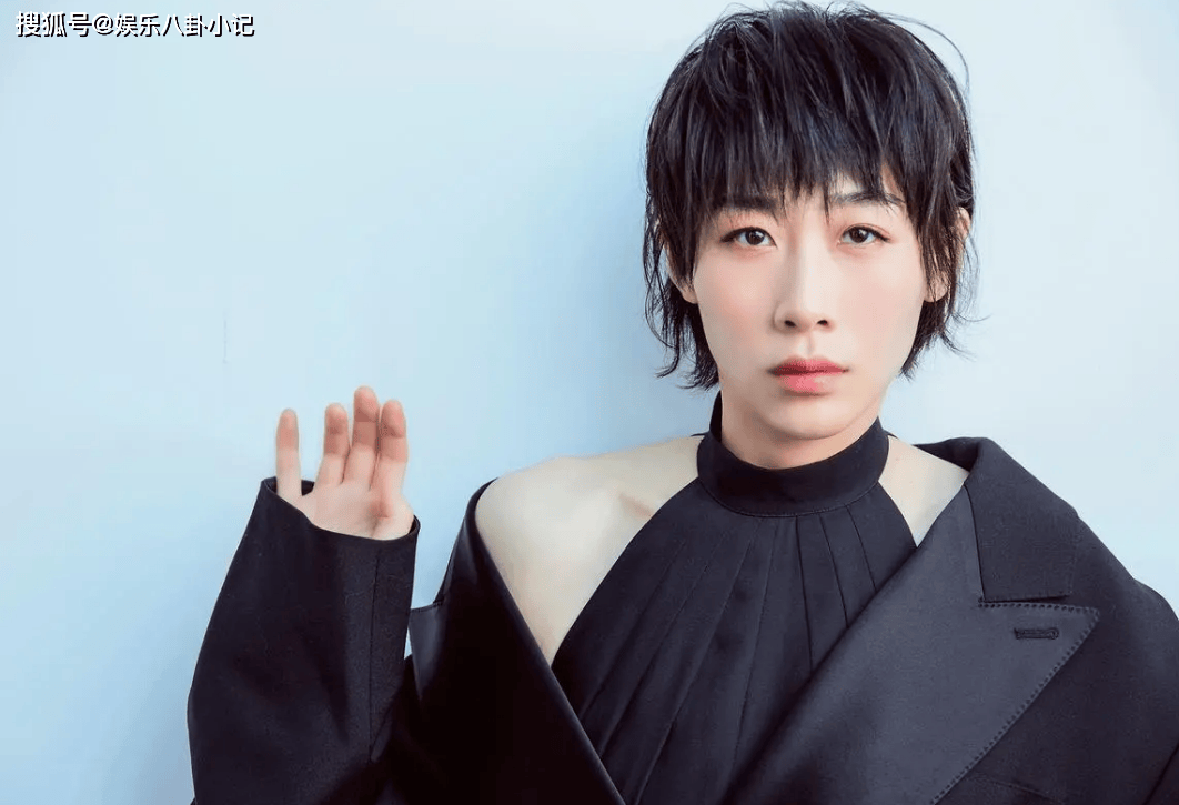 11岁父亲离世,13岁母亲再婚,26岁结婚,28岁离婚,36岁依旧单身_任素