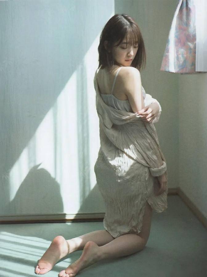 写真女王!堀未央奈,美貌与才华的完美结合让你目不暇接