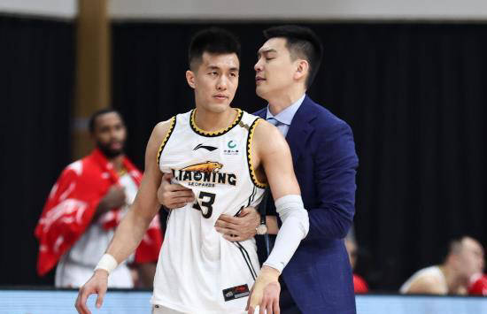 郭艾伦遭拒复出!与主帅杨鸣关系恶化,即将离队