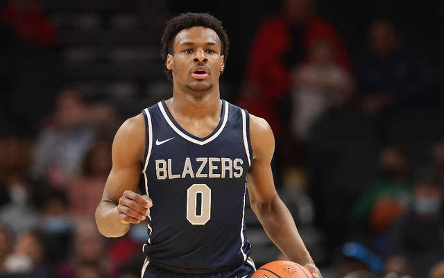 布朗尼谈父亲光环:批评与挑战共存