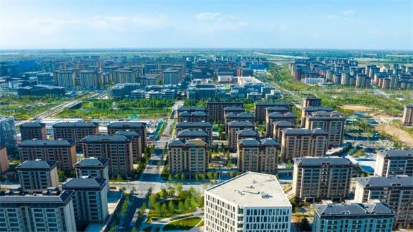 雄安新区建设便是中国应势而动,做出的一项重大历史性战略选择,是千年