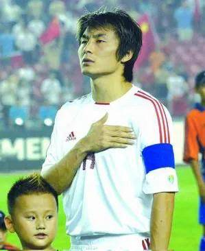 抛开中超执教和管理层不谈,李玮锋球员时代在亚洲是什么水平?