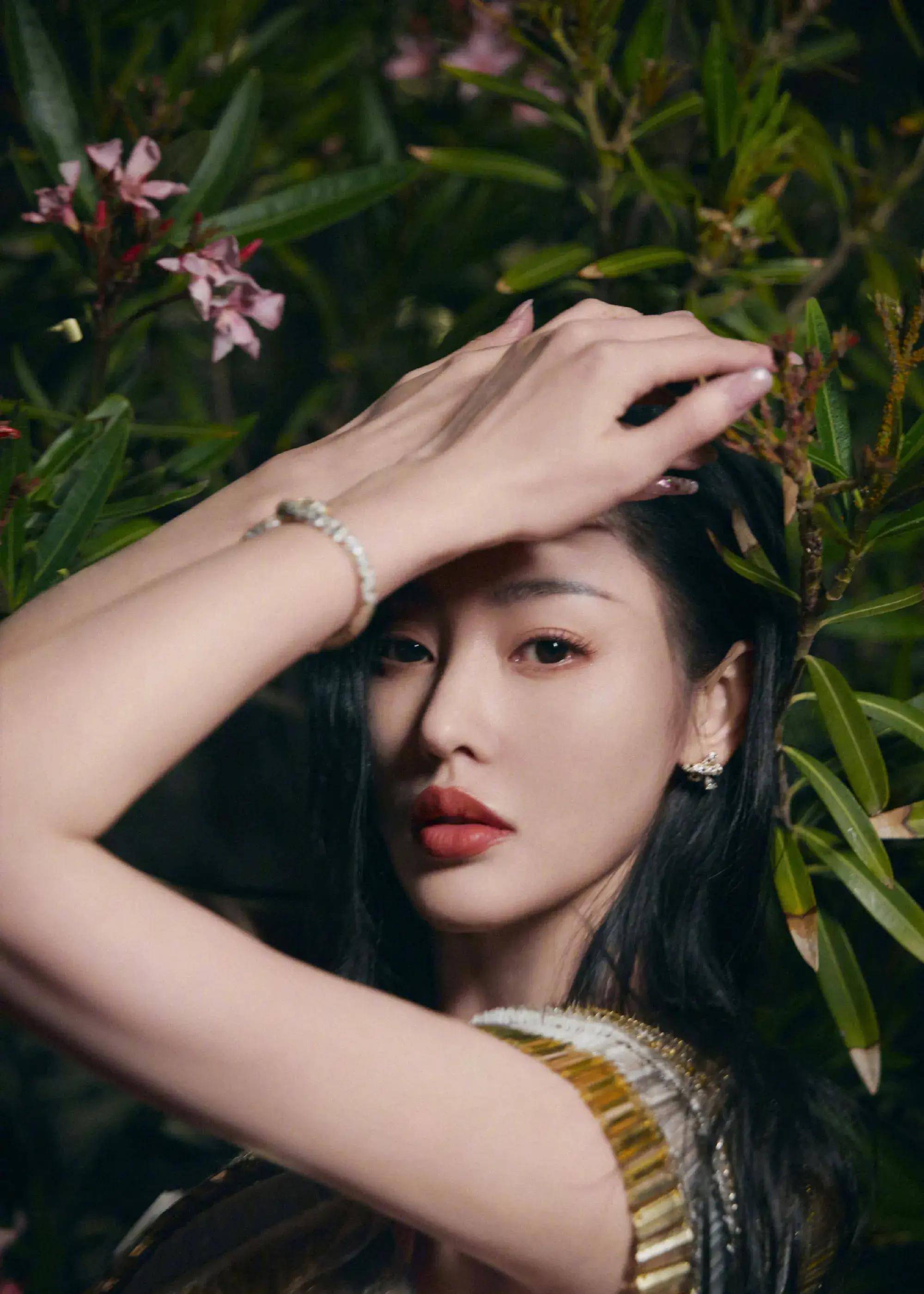 张天爱戛纳电影节美人鱼造型惊艳四座,网友盛赞"白月光"