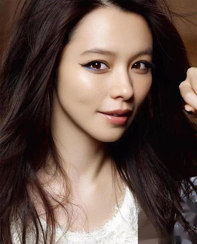 徐若瑄的魅力无法抵挡!这美貌,才华和身材,谁看了不心动?