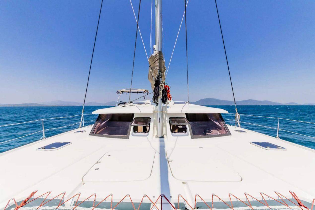 枫丹白露helia 44双体帆船在易艇网圆满交付_游艇_为客户提供_专业