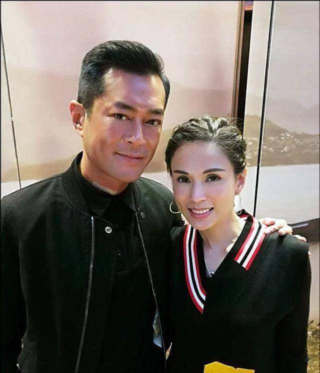 在拍戏的那段时间,她觉得,自己就是小龙女,在看到杨过古天乐的时候