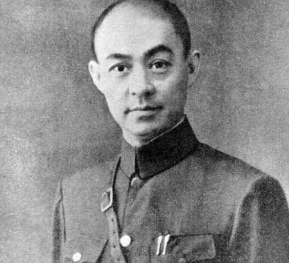 他是抗战时,牺牲的最高级别将领,妻子伤心过度,绝食7天离世