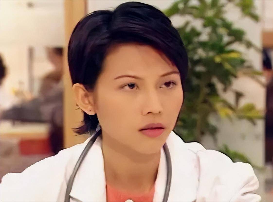 3:《小李飞刀》,女主由萧蔷变张延,张延撑不起大美人的设定一部《小李