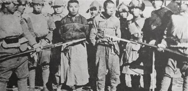 严刑逼迫聋哑人说话,火烧活人,手段残忍到让人不忍直视