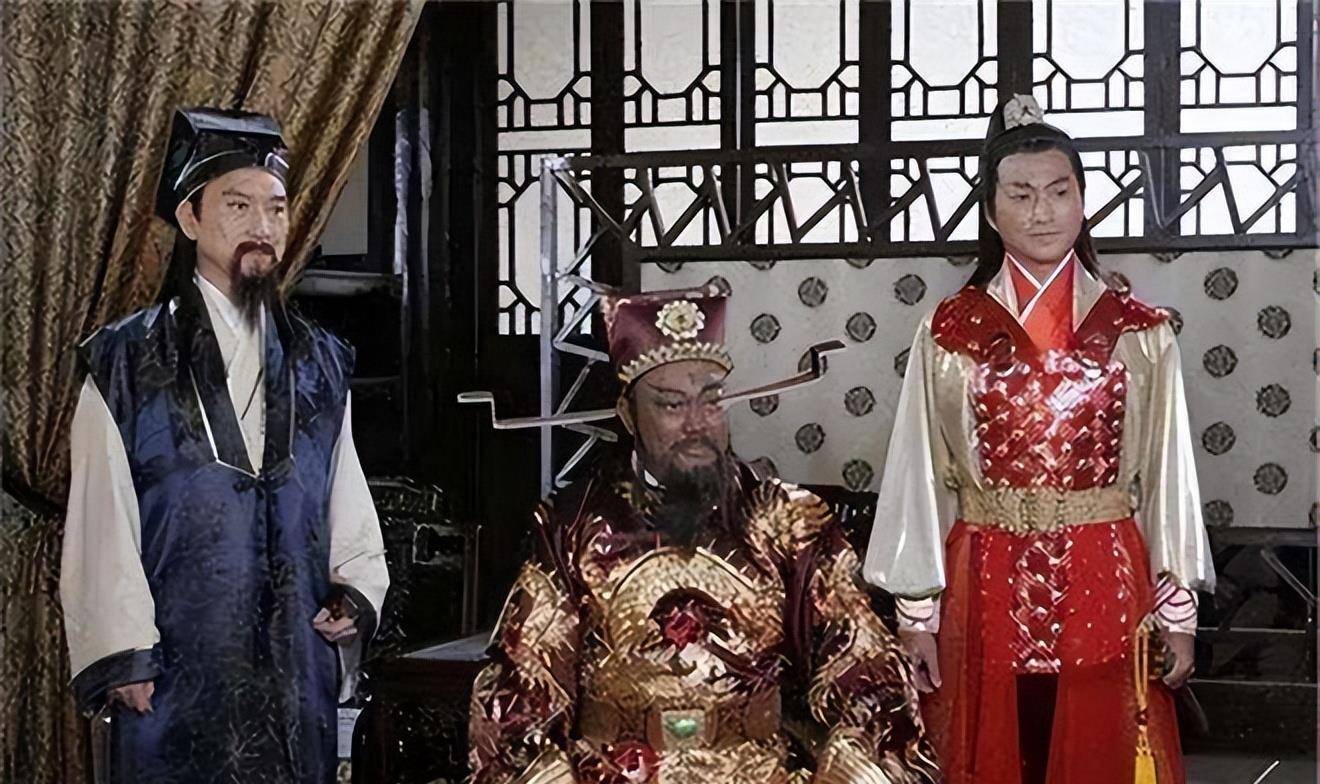 老农找包拯告状,牛舌头被偷,包拯:回去把牛宰了,小偷就会出现