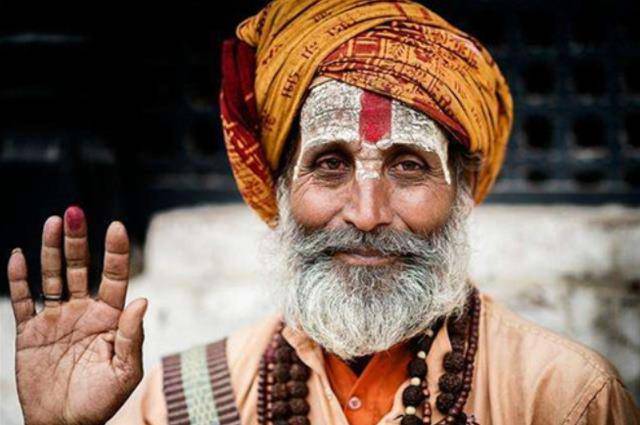 印度最高种姓"婆罗门"有多牛?生娃军队保护,占据60%经济命脉