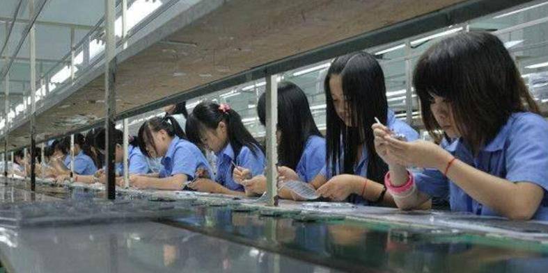 流水线厂妹的消失,是底层男性的婚恋灾难,也代表一个时代的落幕