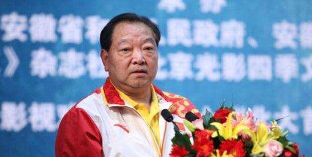 中国首金得主许海峰:63岁备显老态视力下降,如今仍住在单位房