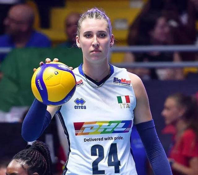 安特罗波娃崭露头角,意大利女排备受瞩目!