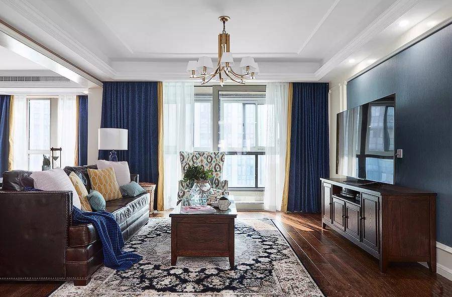 无论是中式,美式,欧式还是轻奢风格,窗帘的搭配都是至关重要