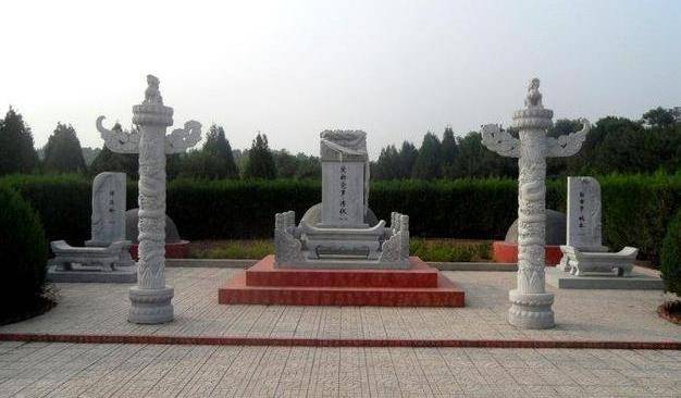 李淑贤死后,为什么坚决不与溥仪合葬在一起?原因让人寒心!