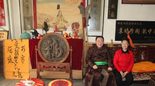 手上戴着3亿的宝戒,专家要求上交只回6个字_戒指_爱新觉罗·恒绍_文物