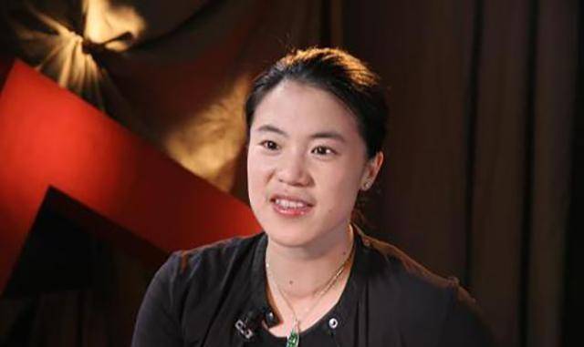 乒乓女冠军嫁"黑道老大",与丈夫共同抗癌,12年后儿女双全