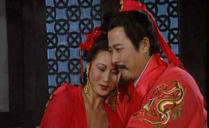 第一位就是刘禅的亲生母亲甘夫人,甘夫人是刘备的原配.