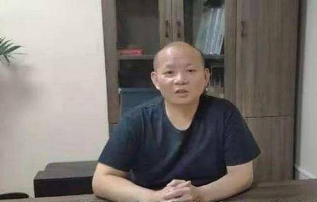 重庆富豪郭家富:帮员工买房,送高管豪车,破产后沦落至众筹治病