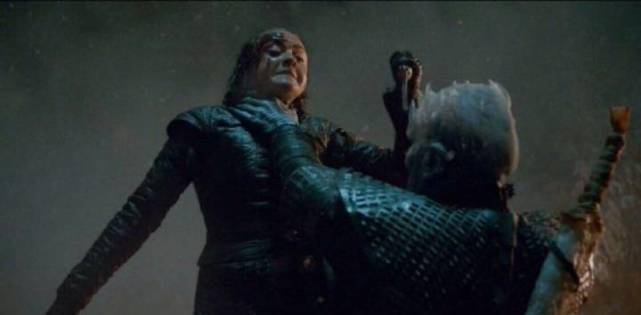 二,狼家的男人不适合权谋家长奈德史塔克直来直去,很天真奈德被老朋友