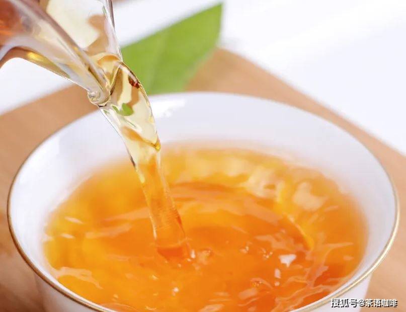 红茶与绿茶区别?制作工艺与口感差异有何不同?