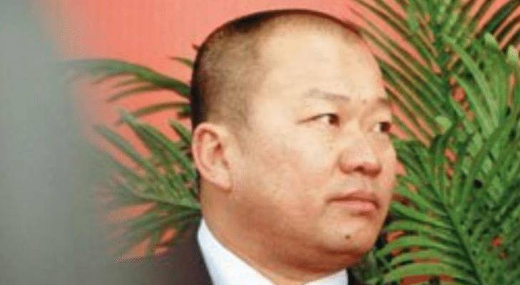 2011年4月13日的凌晨,包头市惠龙商贸的董事长金利斌毅然决然地用一罐