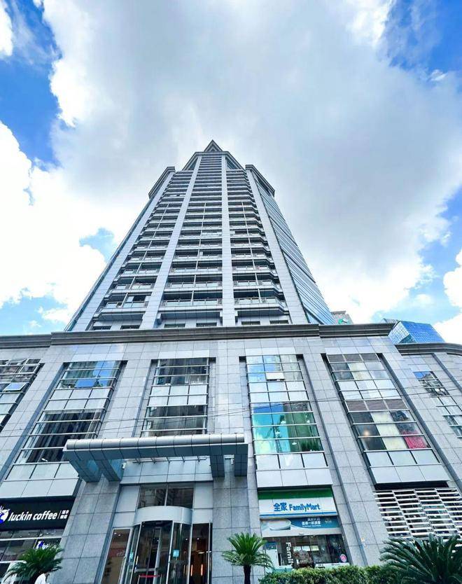 上海黄浦淮海中华大厦-淮海88-不限购行政公馆!