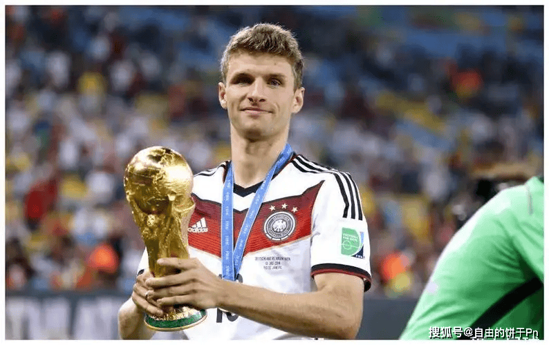 克罗斯组建队友"梦之队",却单单漏掉了本泽马_克洛泽_比赛_皇马